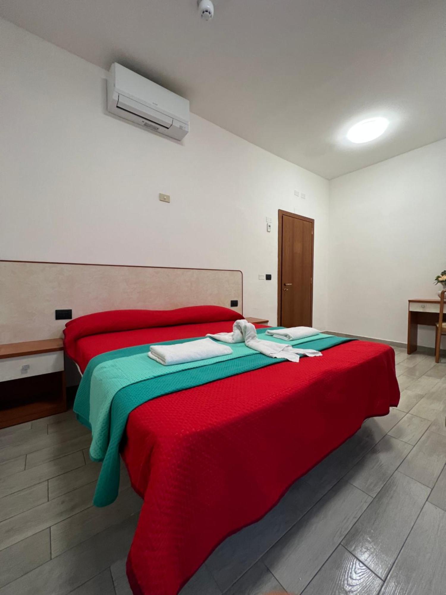 Hotel Miro Rimini Ngoại thất bức ảnh
